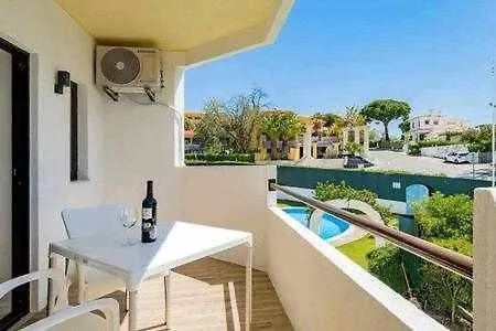 Vilamoura, New Style Apt, Piscina, Wifi 维拉摩拉