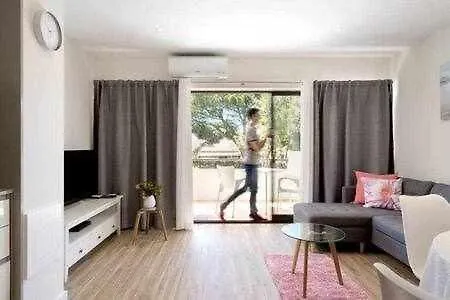 Vilamoura, New Style Apt, Piscina, Wifi 公寓 维拉摩拉